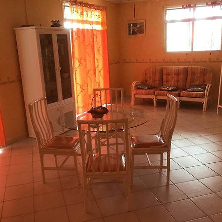 Location De Meubles Morne-a-l'Eau Exterior foto