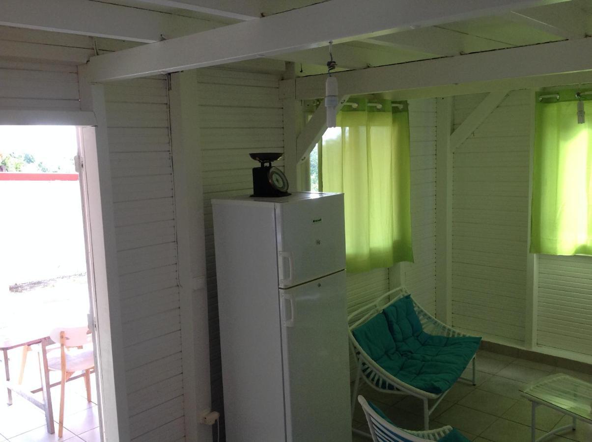 Location De Meubles Morne-a-l'Eau Exterior foto