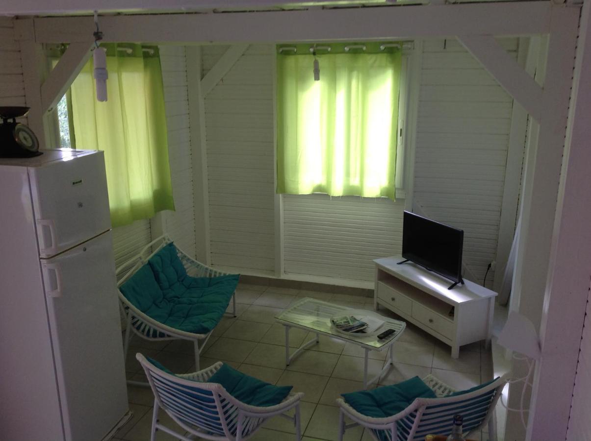 Location De Meubles Morne-a-l'Eau Exterior foto